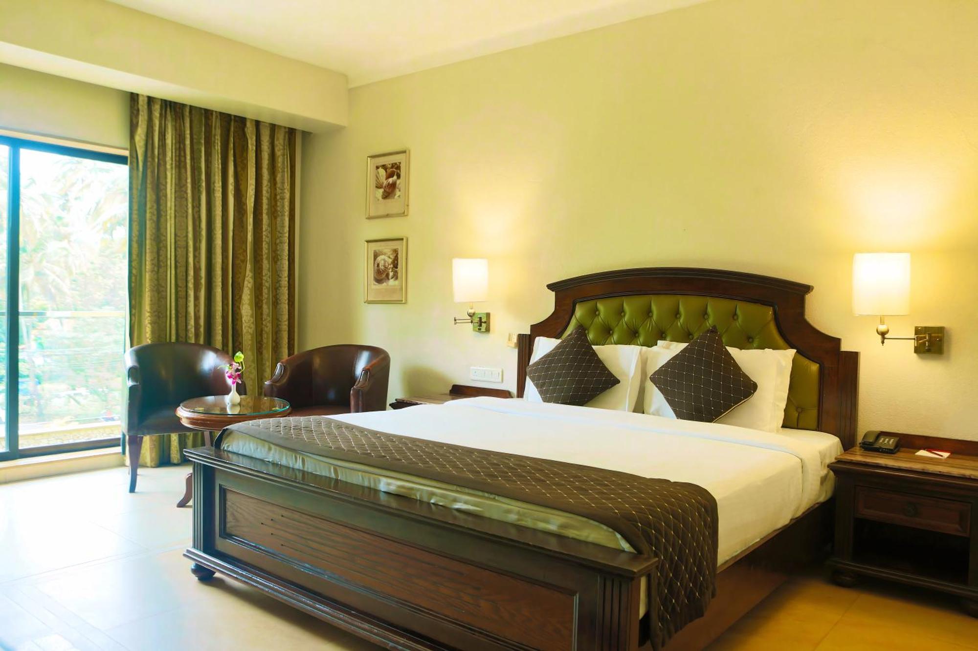 Neelam The Glitz Hotel Calangute Ngoại thất bức ảnh